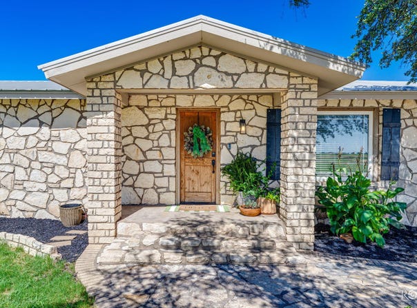 6825 Hawk Avenue, San Angelo, TX 76905