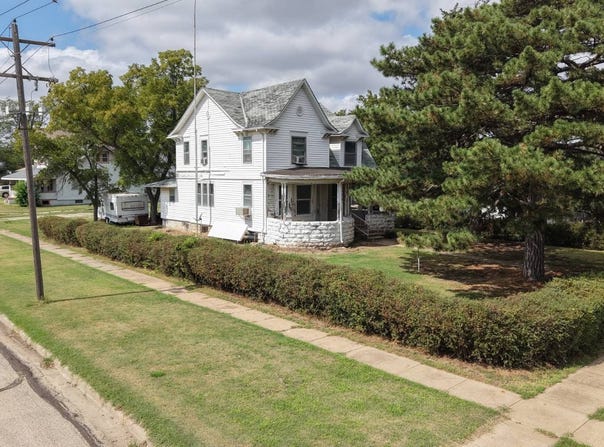 Ave E 2218, Wilson, KS 67490