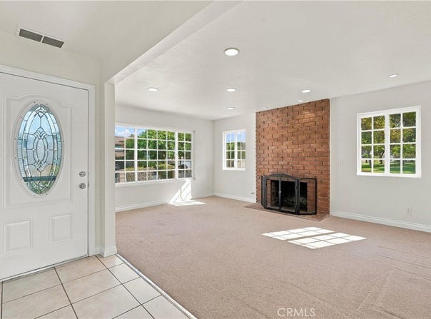 6912 Tahiti, Cypress, CA 90630