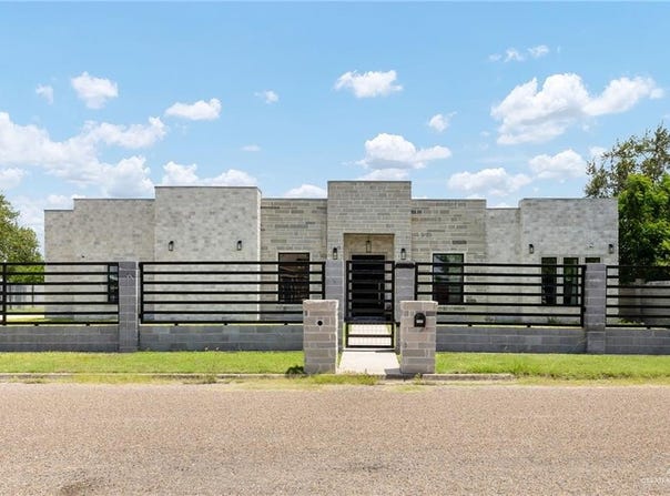 1435 Pinto Drive, Alamo, TX 78516