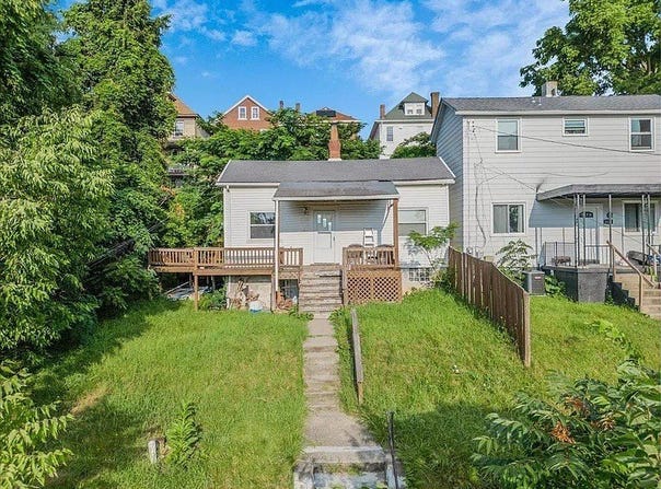 1426 Orangewood Ave, Beechview, PA 15216