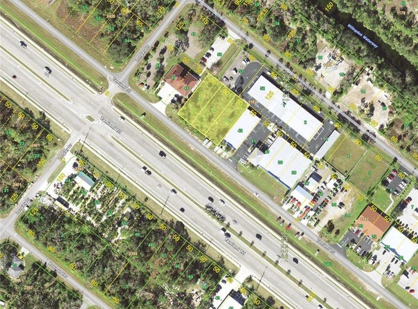 490 TAMIAMI Trail, PORT CHARLOTTE, FL 33953
