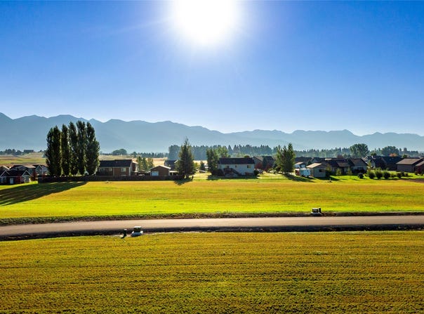 28 S Scarface Peak Court, Kalispell, MT 59901