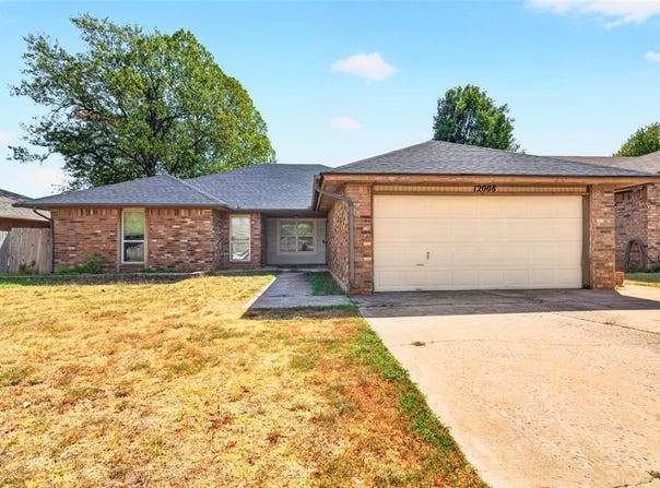 12008 SW 4th Street, Yukon, OK 73099