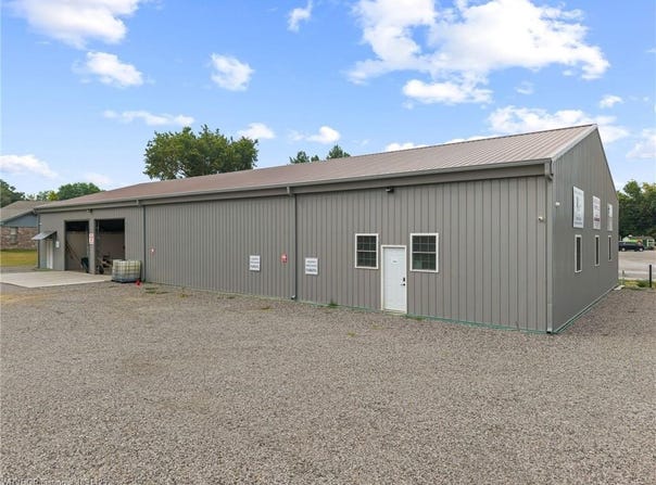 1100 Birch ST, Lavaca, AR 72941