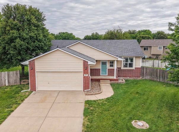600 Laramie Cir, Maize, KS 67101