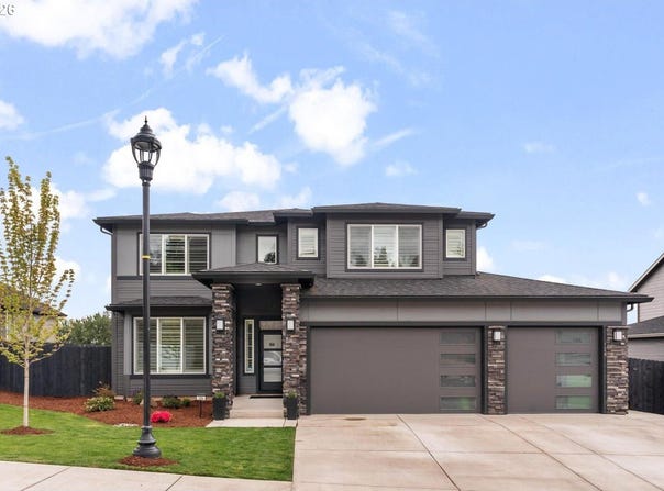 124 W 20TH Way, LaCenter, WA 98629