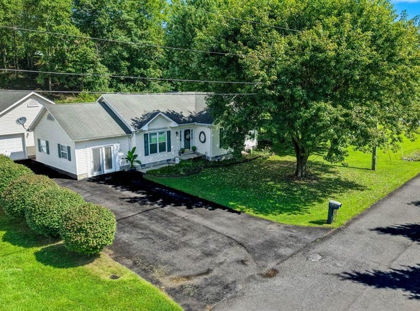 102 STATION STREET, BECKLEY, WV 25801