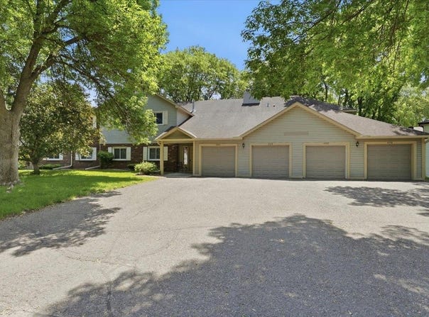 4342 Buckingham Court, Vadnais Heights, MN 55127