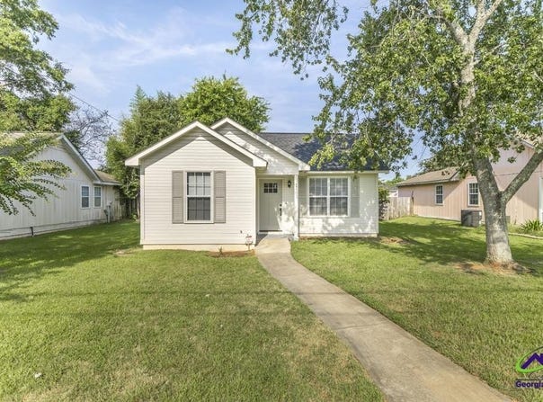 305 Johnson Road, Warner Robins, GA 31093