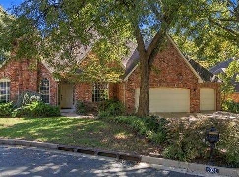 9021 S Maplewood Avenue, Tulsa, OK 74137