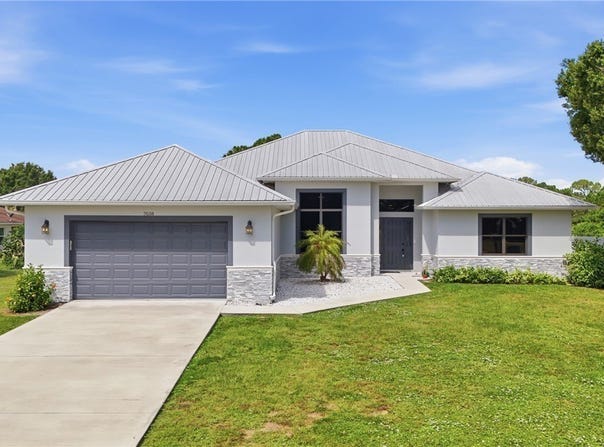 7038 Tide Circle, Labelle, FL 33935