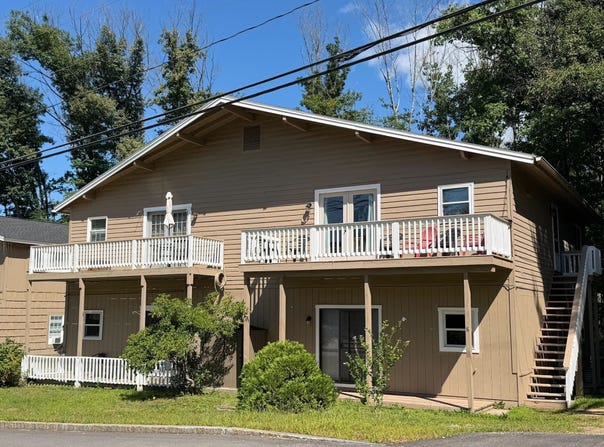 24 Ledgewood Road, Conway, NH 03860