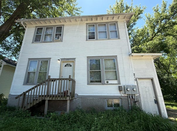 210 7th Avenue NE, Waseca, MN 56093