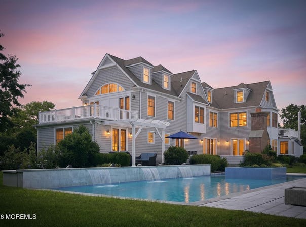 13 Rivers Edge Drive, Rumson, NJ 07760