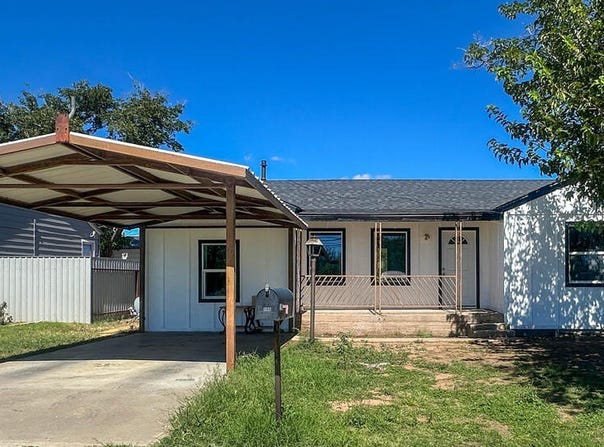 706 SW Ave E, Seminole, TX 79360