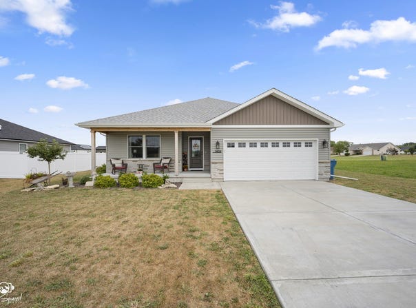 1406 Indian Trail, Kankakee, IL 60901