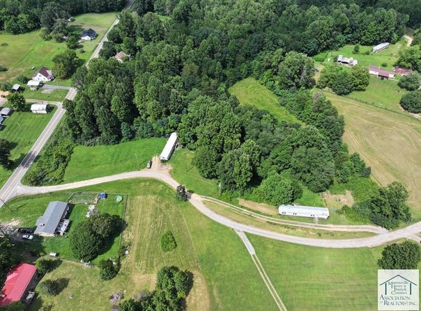 J V Dr, Patrick Springs, VA 24133