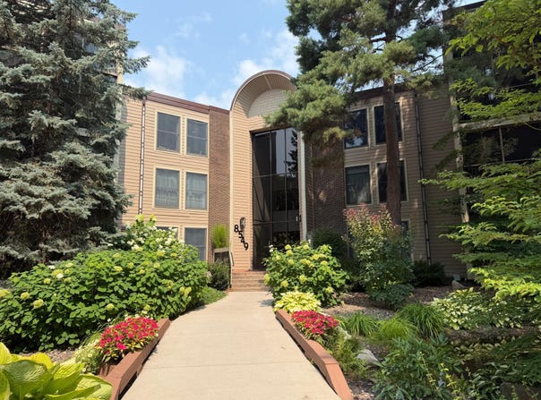 8549 Irwin Road, Bloomington, MN 55437