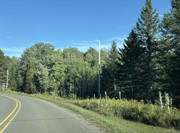 14 ac Lind Road, Crystal Falls, MI 49920