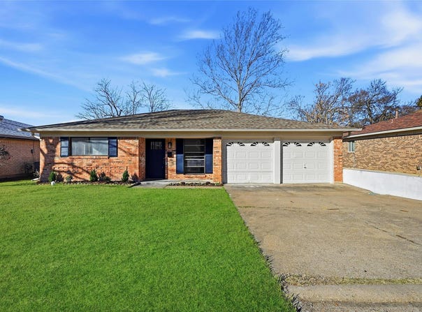 105 N Wood Avenue, Denison, TX 75020
