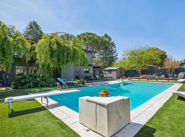 2100 Center Road, Novato, CA 94947
