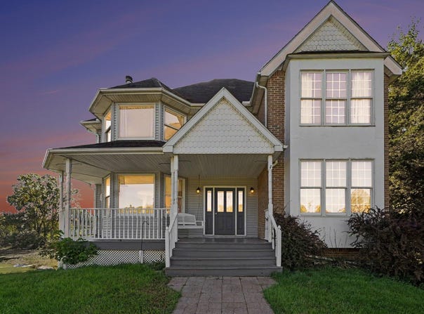 10149 Emerald Drive, Brooklyn, MI 49230