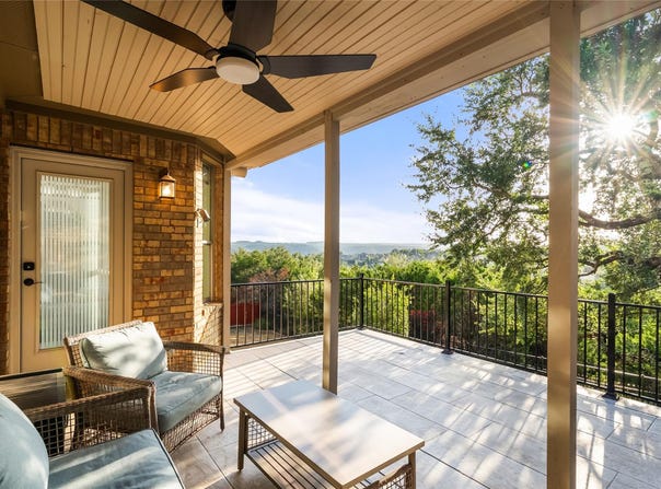 220 Mediterra Pt, Austin, TX 78732