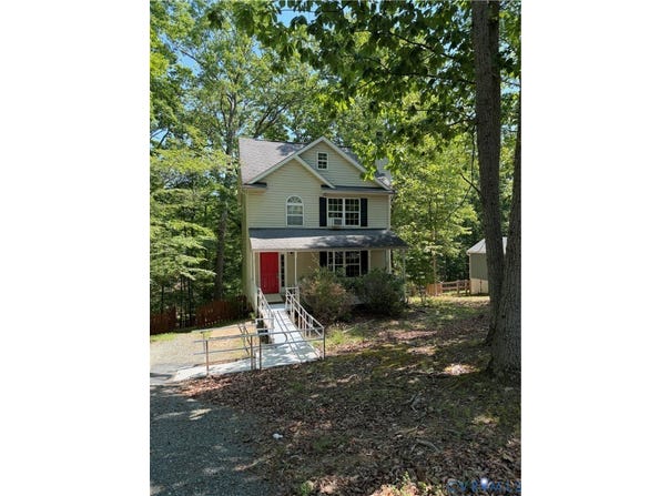 9 Austin Drive, Fluvanna, VA 22963