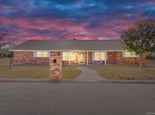 100 Sunny Lane, Gatesville, TX 76528