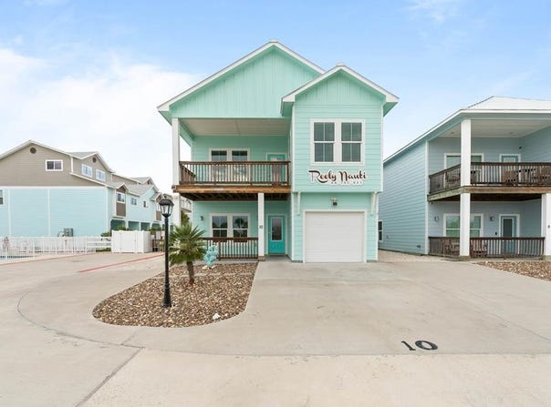 3433 Loop 1781, ROCKPORT, TX 78382