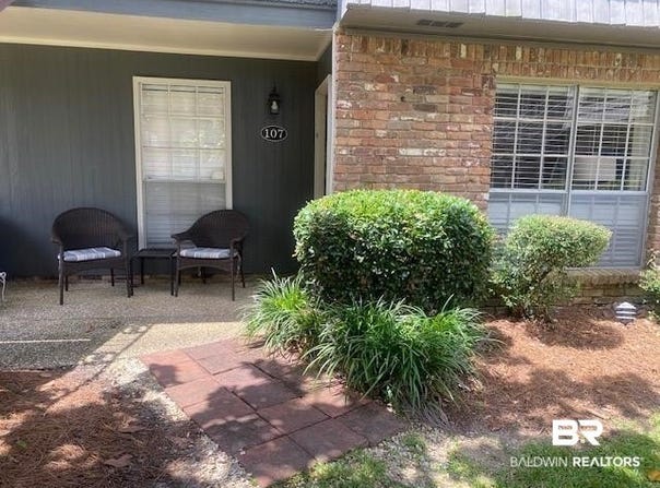 207 S Mobile Street, Fairhope, AL 36532