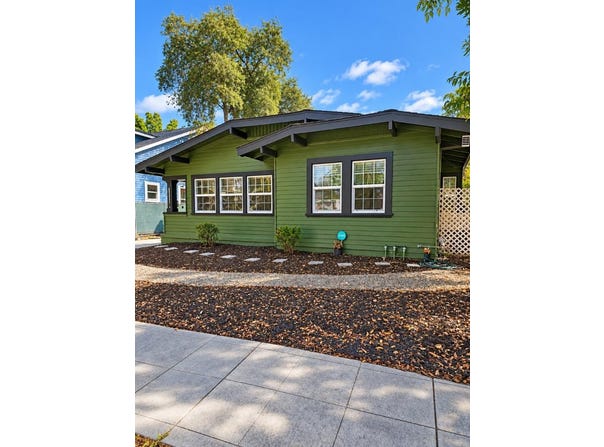 1030 W Rose ST, STOCKTON, CA 95203