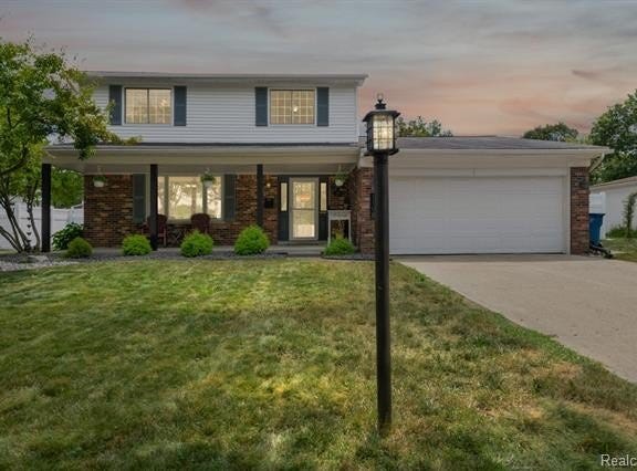 1198 Ashley Drive, Troy, MI 48085