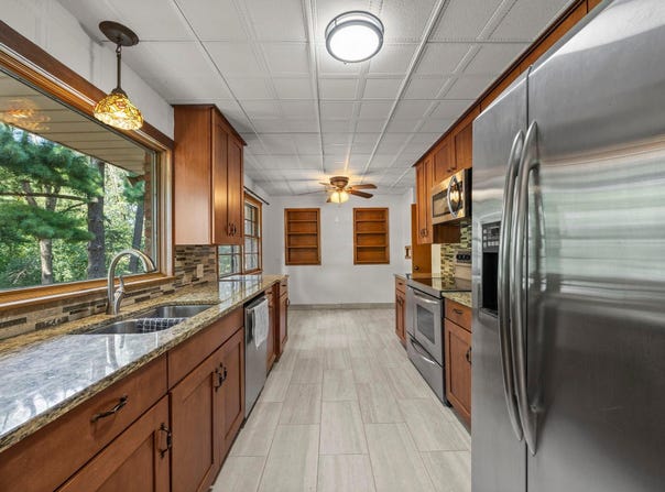 4344 Williston Road, Minnetonka, MN 55345