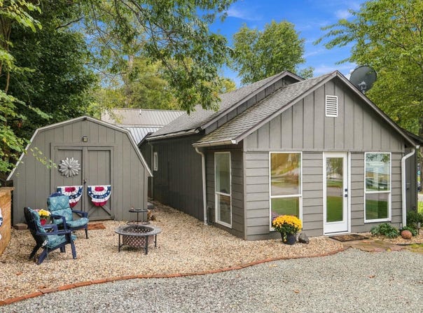 3257 SE Lakeshore Drive, Macy, IN 46951-8564