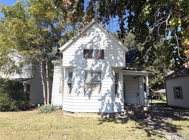 306 E Adams Street, O'Fallon, IL 62269