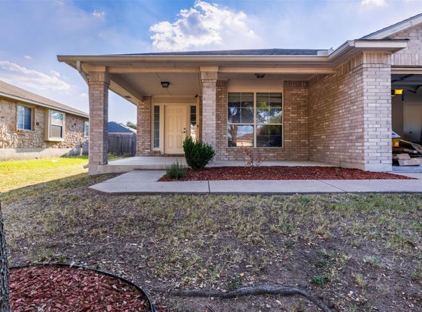 1111 Burgess Dr, Leander, TX 78641