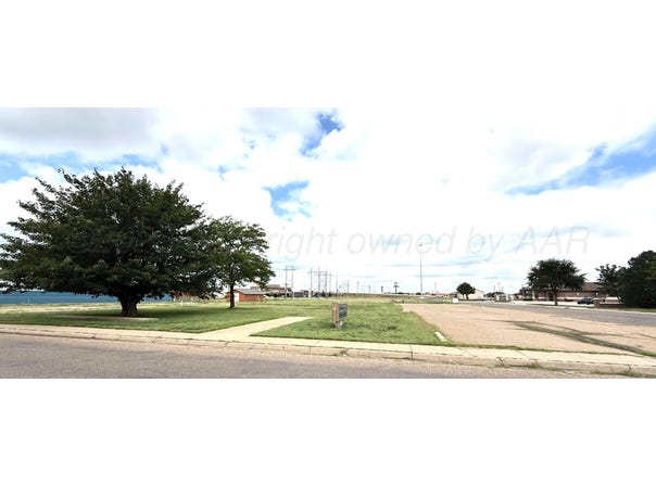 1822 S Manhattan Street, Amarillo, TX 79103
