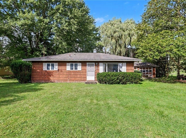 564 Co Rd 26, Newark, NY 14513
