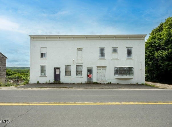 281 Chapman Drive, Amsterdam, NY 12010