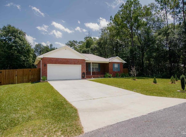 7282 Birdie Ln, Milton, FL 32570