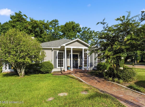 1717 Edgewood Street, Jackson, MS 39202