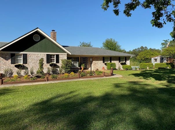 131 Landrum Rd, OVETT, MS 39464