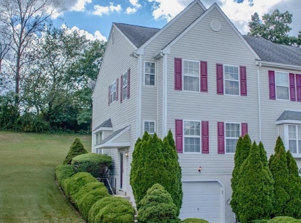 239 SPRING VALLEY WAY, ASTON, PA 19014