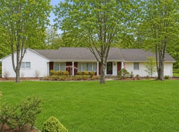 23 JAN RIVER DRIVE, Upper Saddle River Boro, NJ 07458-1623