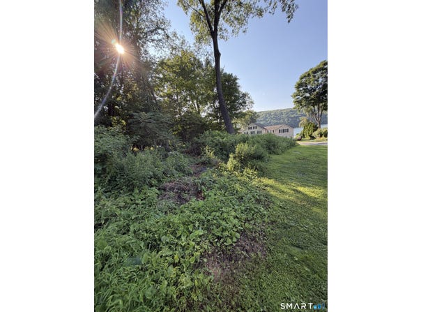 58 Taagan Point Road, Danbury, CT 06811
