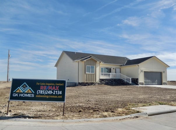2001 Maple St, Ellis, KS 67637