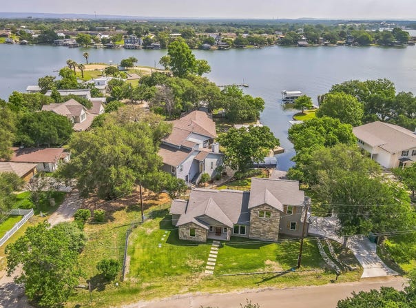 2403 Belaire E Ln, Granite Shoals, TX 78654