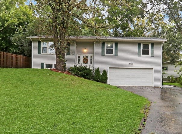 35063 N Sheridan Drive, Ingleside, IL 60041